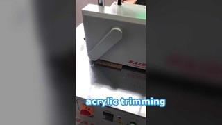 Ακρυλικό κόψιμο