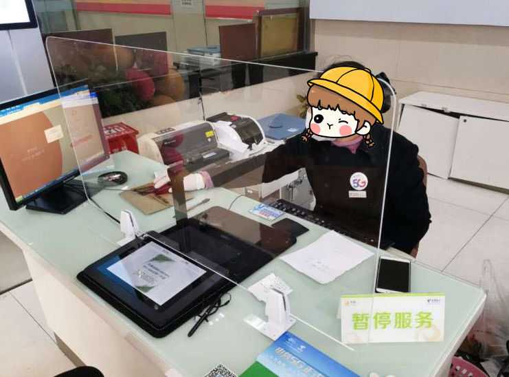 Αντί σταγονιδιακών διαχωριστικών SD-R70 Μηχανή υψηλής ταχύτητας ακρυλικού διαχωρισμού R Στροφή Fillet Ειδικό αποτέλεσμα επεξεργασίας διαχωρισμού